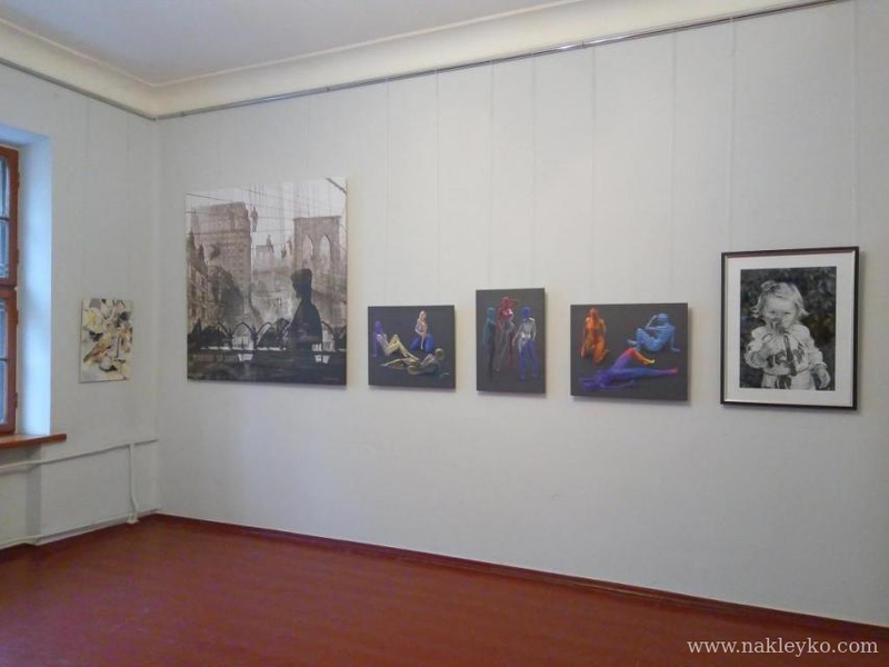 В Харькове Печать на холсте Ваших работ для выставки